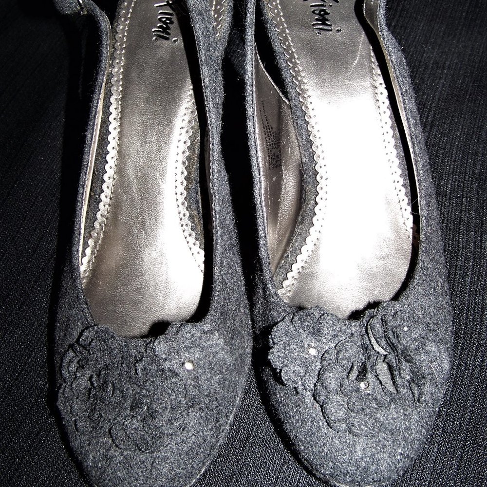 Fioni Sling-Back Heels Grey Wool Closed-Toe